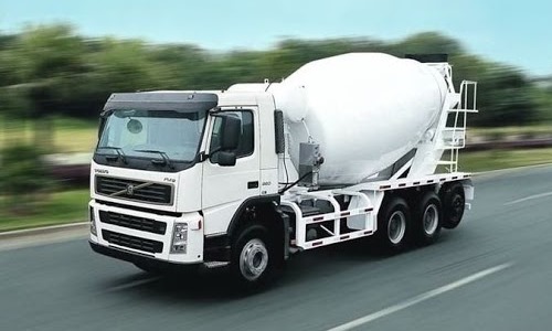 Автобетоносмеситель с лентой